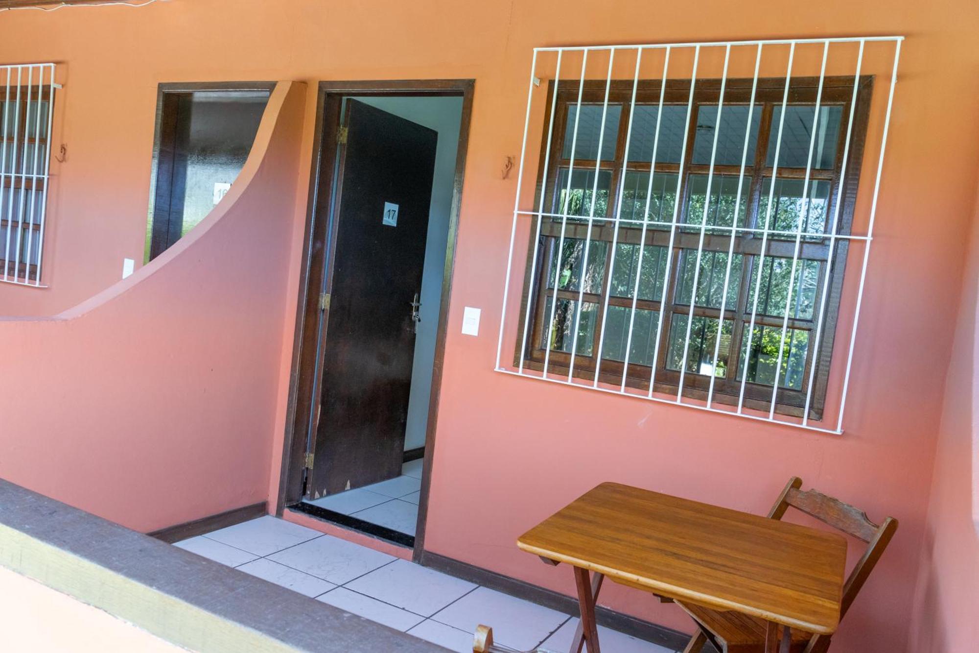 Dos Coqueiros Inn