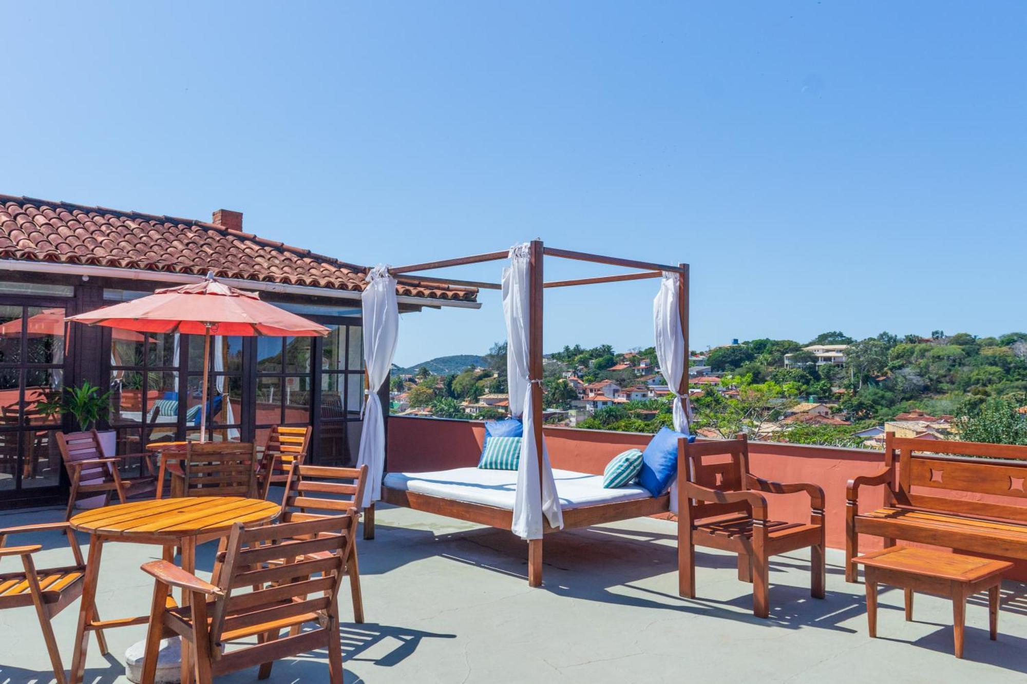 Dos Coqueiros Inn *