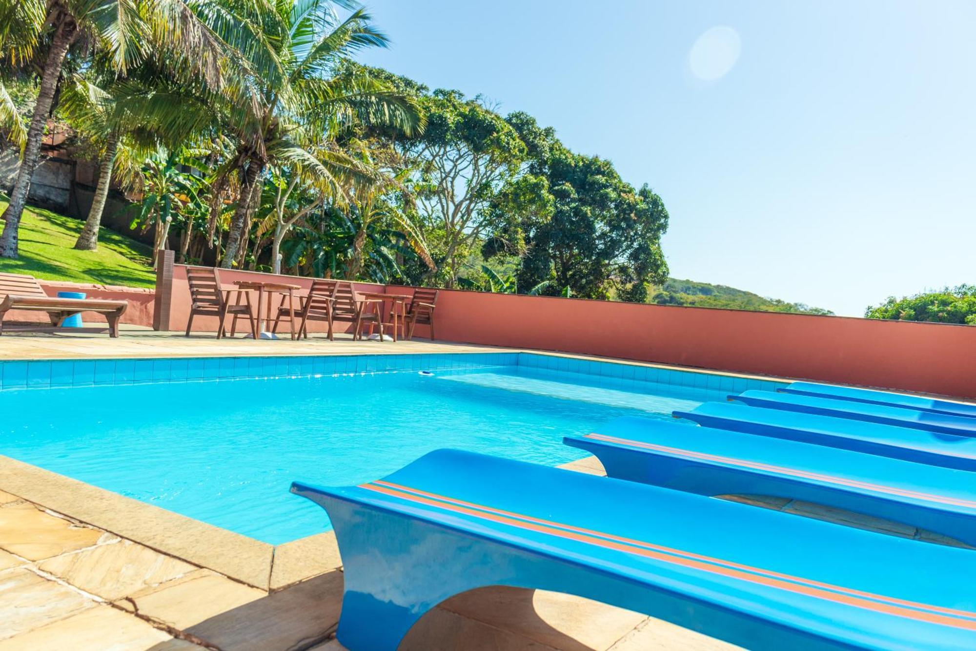 Dos Coqueiros Inn *