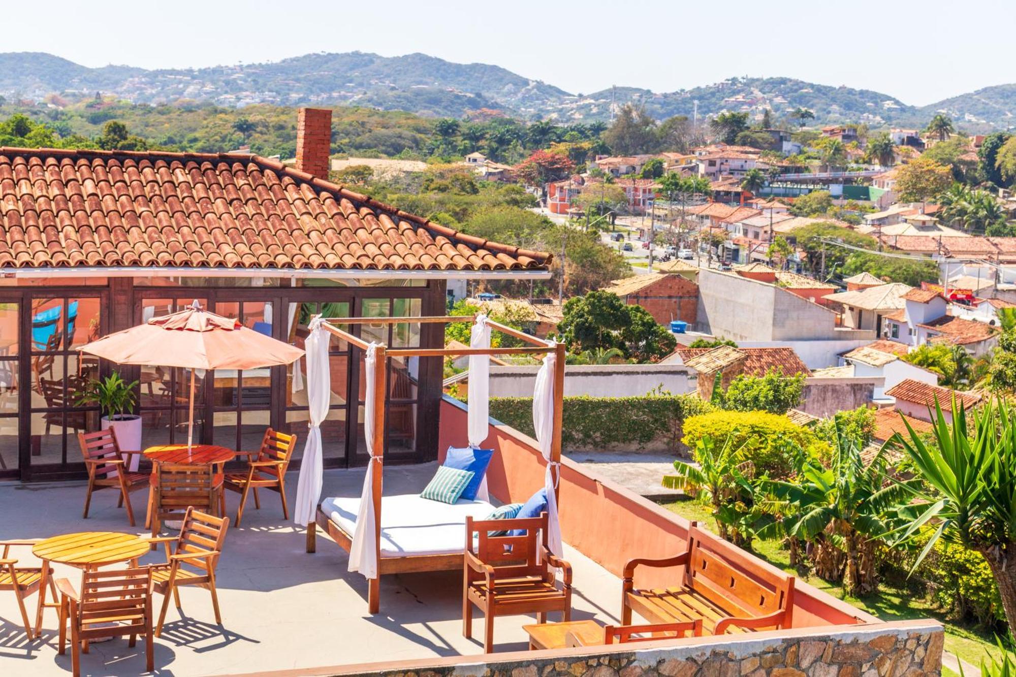 Dos Coqueiros Inn