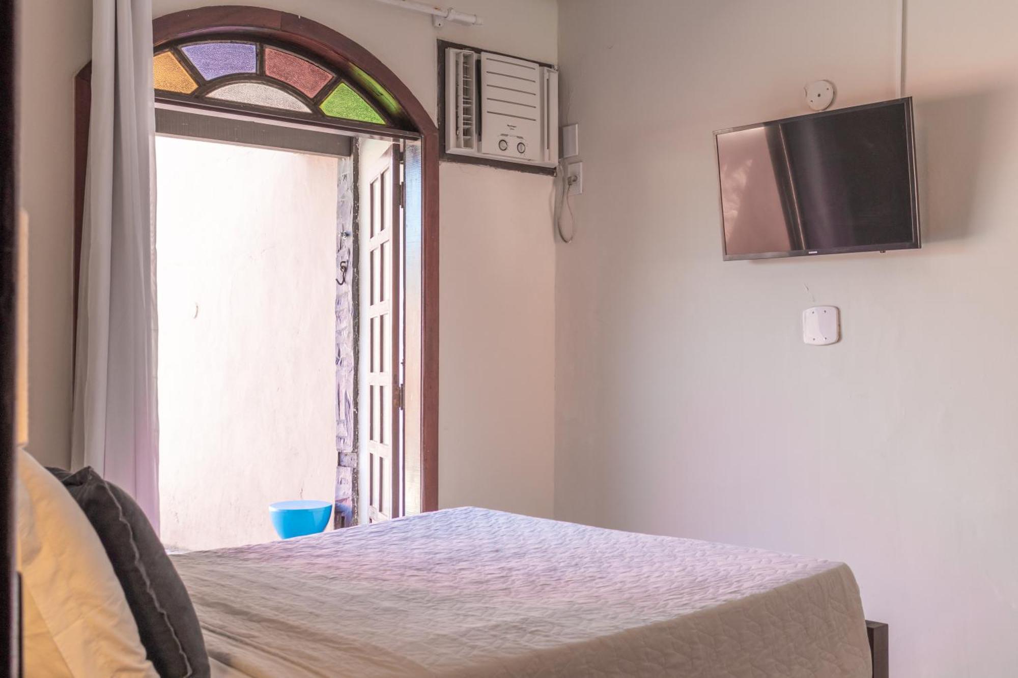 Dos Coqueiros Inn